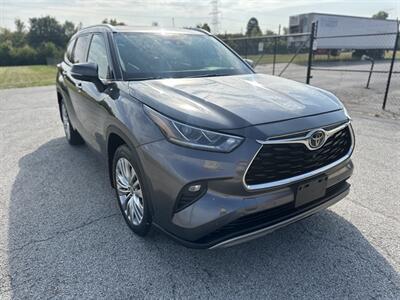 2022 Toyota Highlander Platinum   - Photo 3 - Indianapolis, IN 46234
