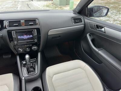 2016 Volkswagen Jetta 1.8T Sport   - Photo 10 - Indianapolis, IN 46234