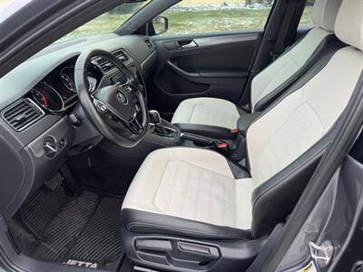 2016 Volkswagen Jetta 1.8T Sport   - Photo 11 - Indianapolis, IN 46234