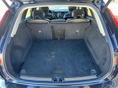 2023 Volvo XC60 B5 Core   - Photo 32 - Indianapolis, IN 46234