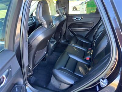 2023 Volvo XC60 B5 Core   - Photo 11 - Indianapolis, IN 46234