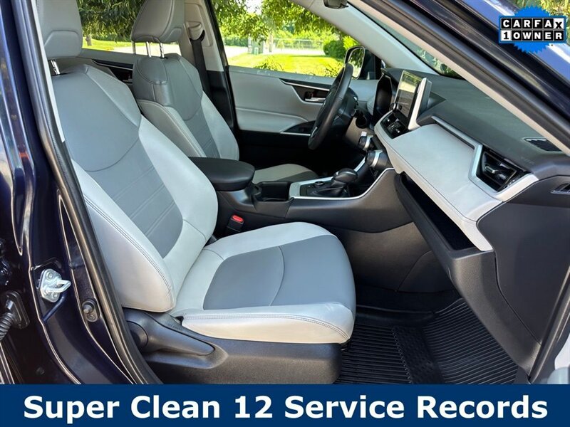 2023 Toyota RAV4 Hybrid XLE Premium - Photo 19 - Indianapolis, IN 46234