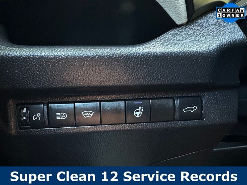 2023 Toyota RAV4 Hybrid XLE Premium - Photo 34 - Indianapolis, IN 46234