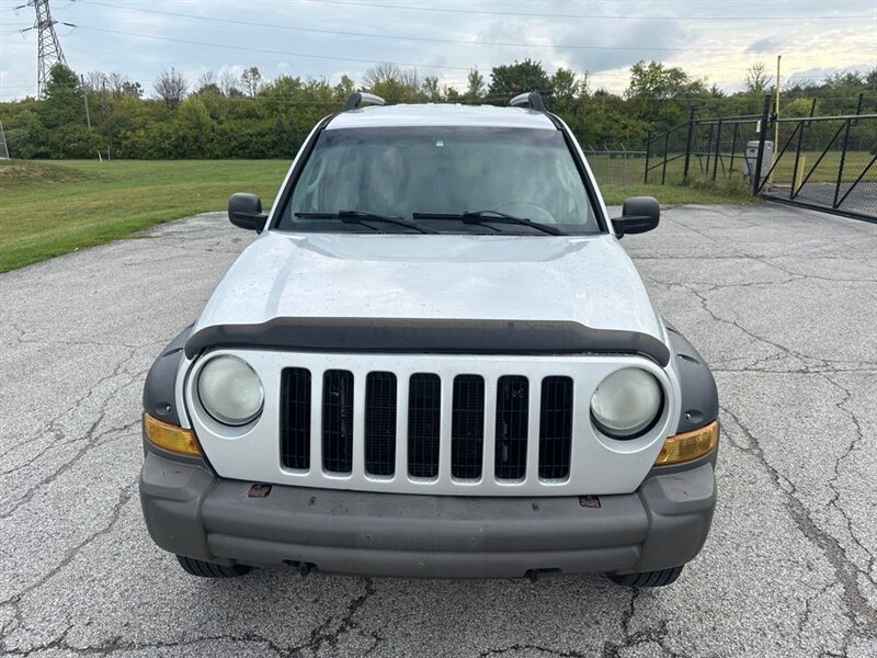 2005 Jeep Liberty Renegade - Photo 2 - Indianapolis, IN 46234