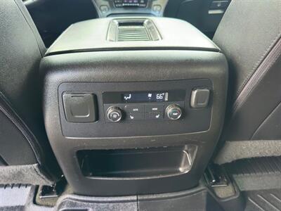 2017 Chevrolet Suburban Premier   - Photo 32 - Indianapolis, IN 46234