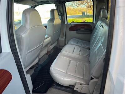 2005 Ford F-350 Lariat DRW   - Photo 11 - Indianapolis, IN 46234