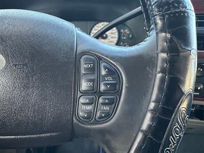 2005 Ford F-350 Lariat DRW   - Photo 17 - Indianapolis, IN 46234