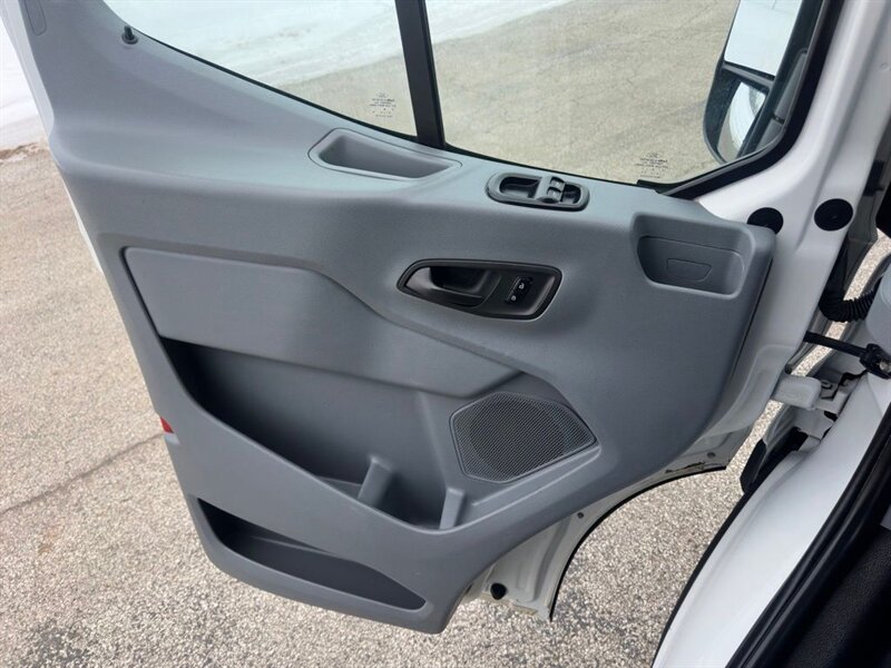 2017 Ford Transit - Photo 18 - Indianapolis, IN 46234