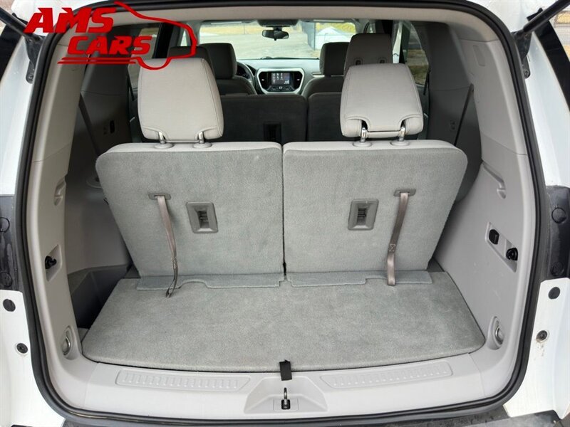 2019 GMC Acadia SLE-1 - Photo 13 - Indianapolis, IN 46234