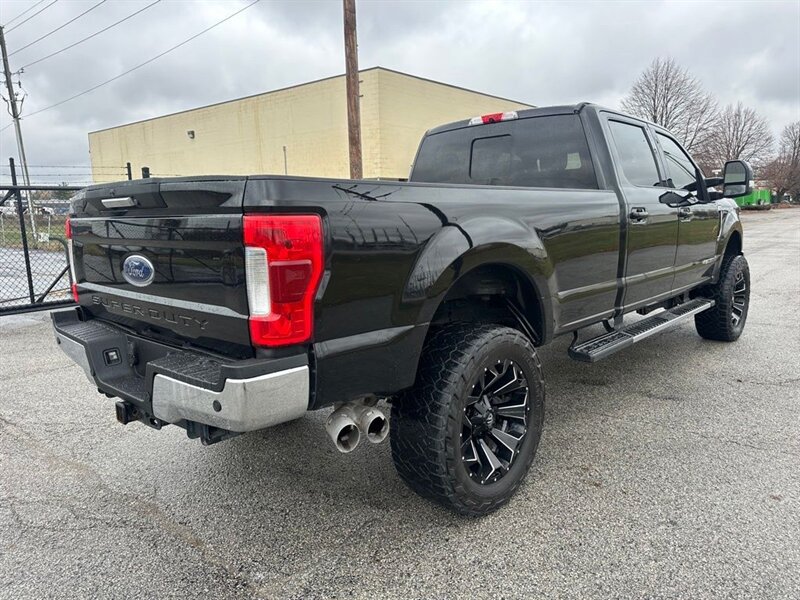 2019 Ford F-250 Lariat - Photo 4 - Indianapolis, IN 46234