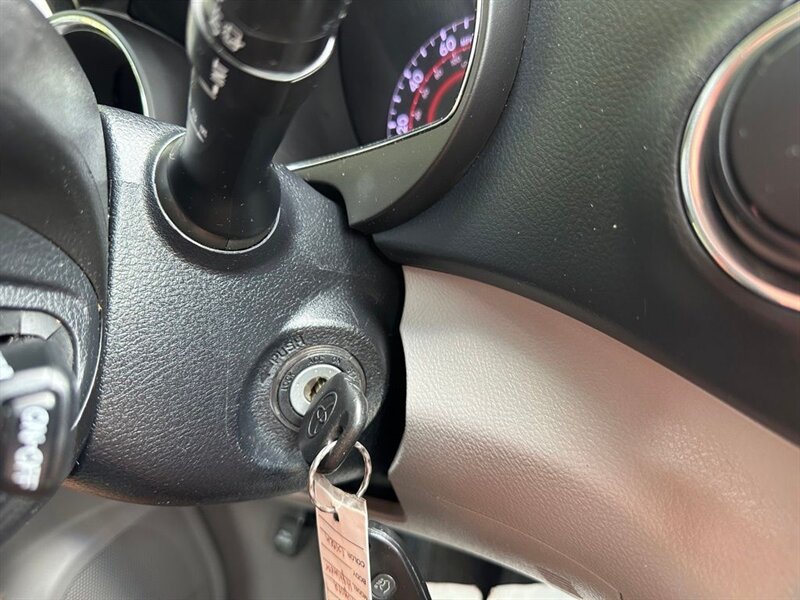 2013 Toyota Highlander Base Plus V6 - Photo 25 - Indianapolis, IN 46234