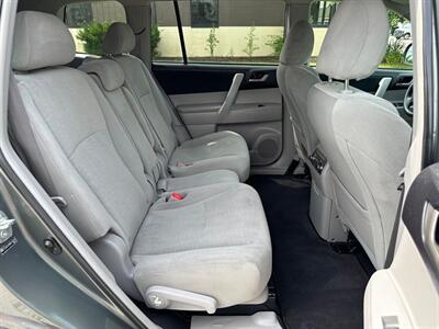 2013 Toyota Highlander Base Plus V6 - Photo 18 - Indianapolis, IN 46234