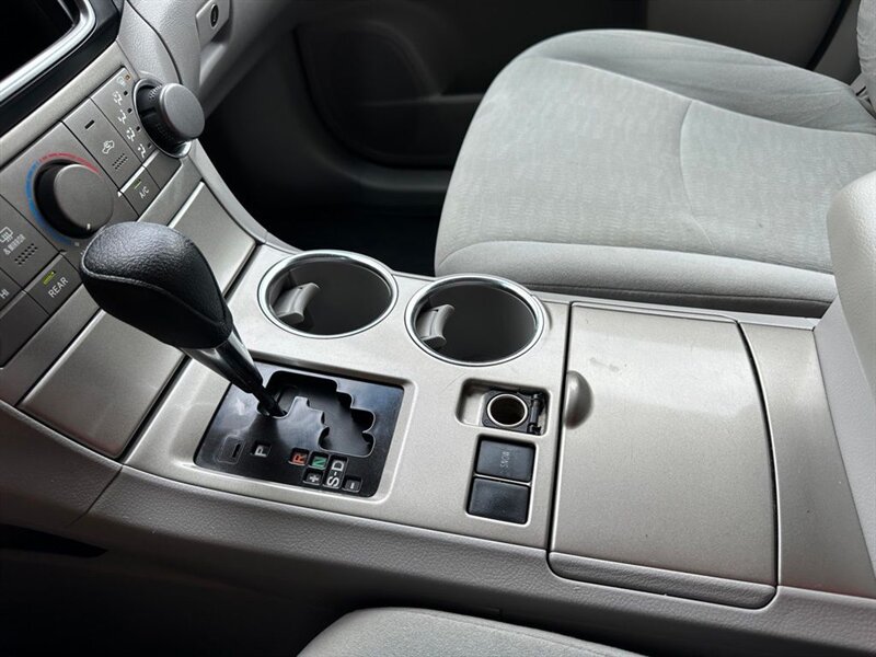 2013 Toyota Highlander Base Plus V6 - Photo 31 - Indianapolis, IN 46234