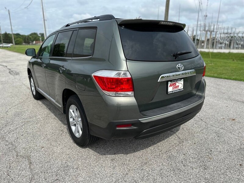 2013 Toyota Highlander Base Plus V6 - Photo 6 - Indianapolis, IN 46234