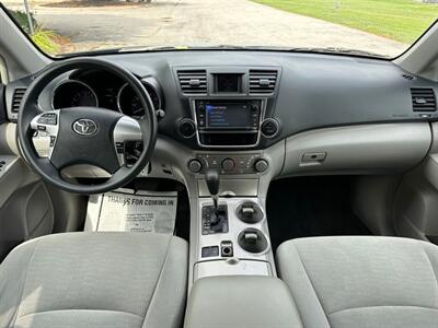 2013 Toyota Highlander Base Plus V6 - Photo 8 - Indianapolis, IN 46234