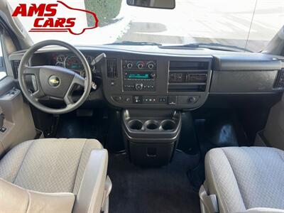 2020 Chevrolet Express LT Passenger   - Photo 8 - Indianapolis, IN 46234