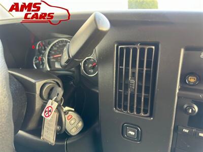 2020 Chevrolet Express LT Passenger   - Photo 16 - Indianapolis, IN 46234