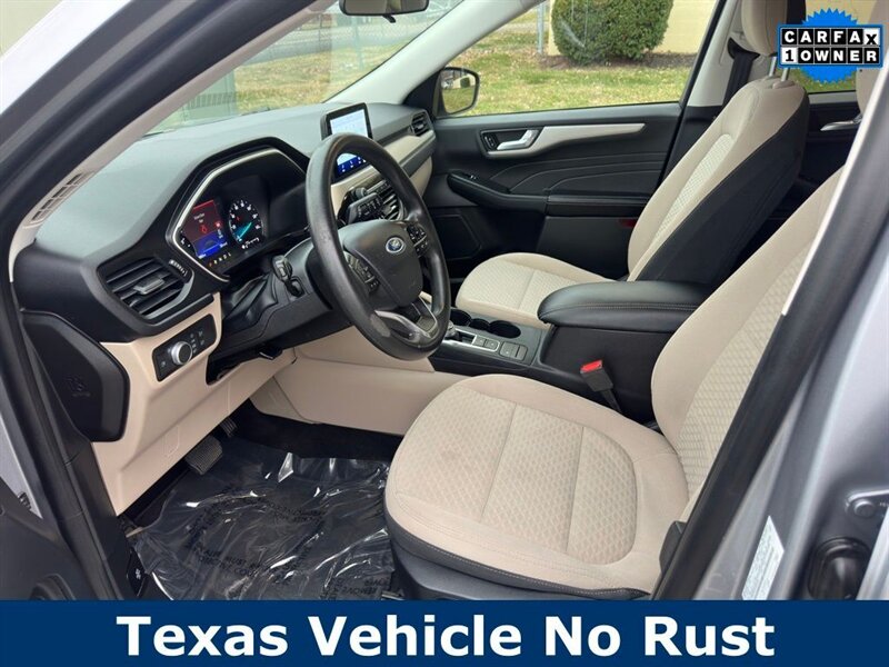 2021 Ford Escape Hybrid SE - Photo 13 - Indianapolis, IN 46234