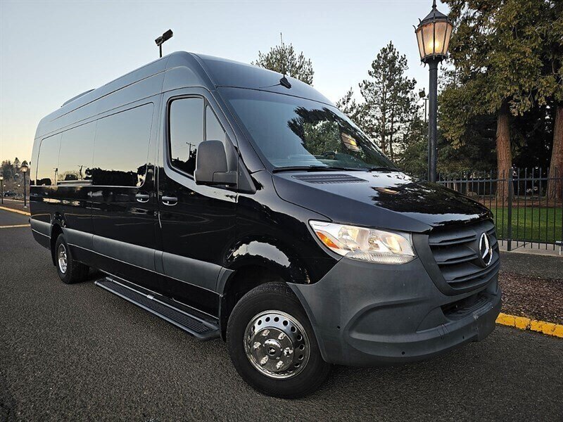 2022 Mercedes-Benz Sprinter 3500  Power Side Door 15-Passenger Diesel