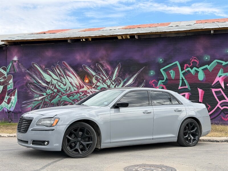 2012 Chrysler 300 Series Limited  