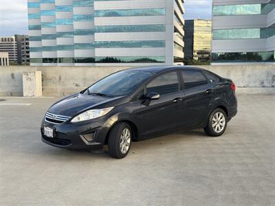 2013 Ford Fiesta SE   - Photo 2 - Long Beach, CA 90807