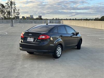 2013 Ford Fiesta SE   - Photo 6 - Long Beach, CA 90807