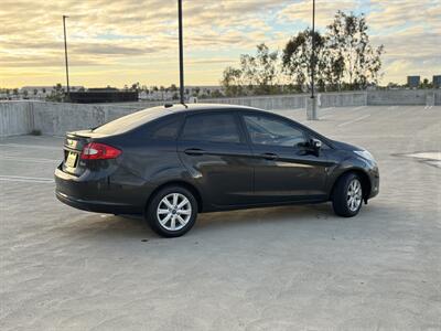 2013 Ford Fiesta SE   - Photo 5 - Long Beach, CA 90807