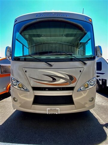 2016 THOR 34F HURRICANE *PRE-OWNED*  