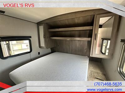 2021 KEYSTONE 260TBWE SPRINGDALE *PRE-OWNED* - Photo 10 - Ukiah, CA 95482