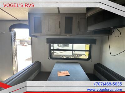 2021 KEYSTONE 260TBWE SPRINGDALE *PRE-OWNED* - Photo 6 - Ukiah, CA 95482