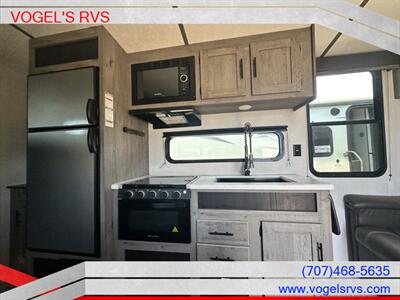 2021 KEYSTONE 260TBWE SPRINGDALE *PRE-OWNED* - Photo 7 - Ukiah, CA 95482