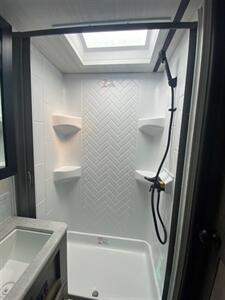 2022 SURVEYOR 19MBLE SUB 4000 *NEW* - Photo 19 - Ukiah, CA 95482