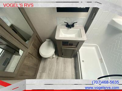 2022 SURVEYOR 19MBLE SUB 4000 *NEW* - Photo 17 - Ukiah, CA 95482