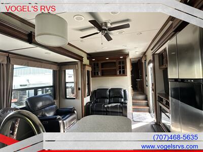 2018 KEYSTONE 3300GR ALPINE *PRE-OWNED* - Photo 6 - Ukiah, CA 95482