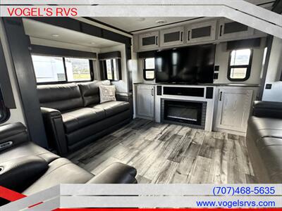 2022 KEYSTONE 373RD MONTANA HC *PRE-OWNED* - Photo 9 - Ukiah, CA 95482