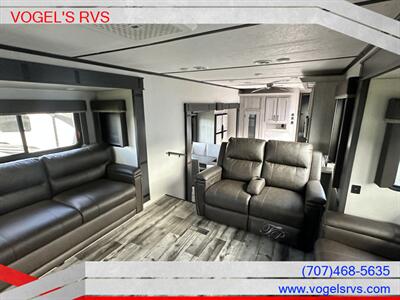 2022 KEYSTONE 373RD MONTANA HC *PRE-OWNED* - Photo 10 - Ukiah, CA 95482