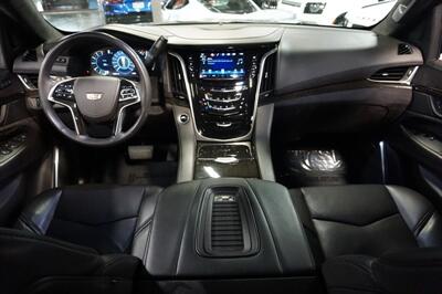 2018 Cadillac Escalade Platinum   - Photo 17 - Los Angeles, CA 90025