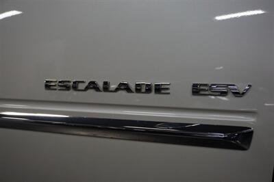 2014 Cadillac Escalade ESV Platinum   - Photo 90 - Los Angeles, CA 90025